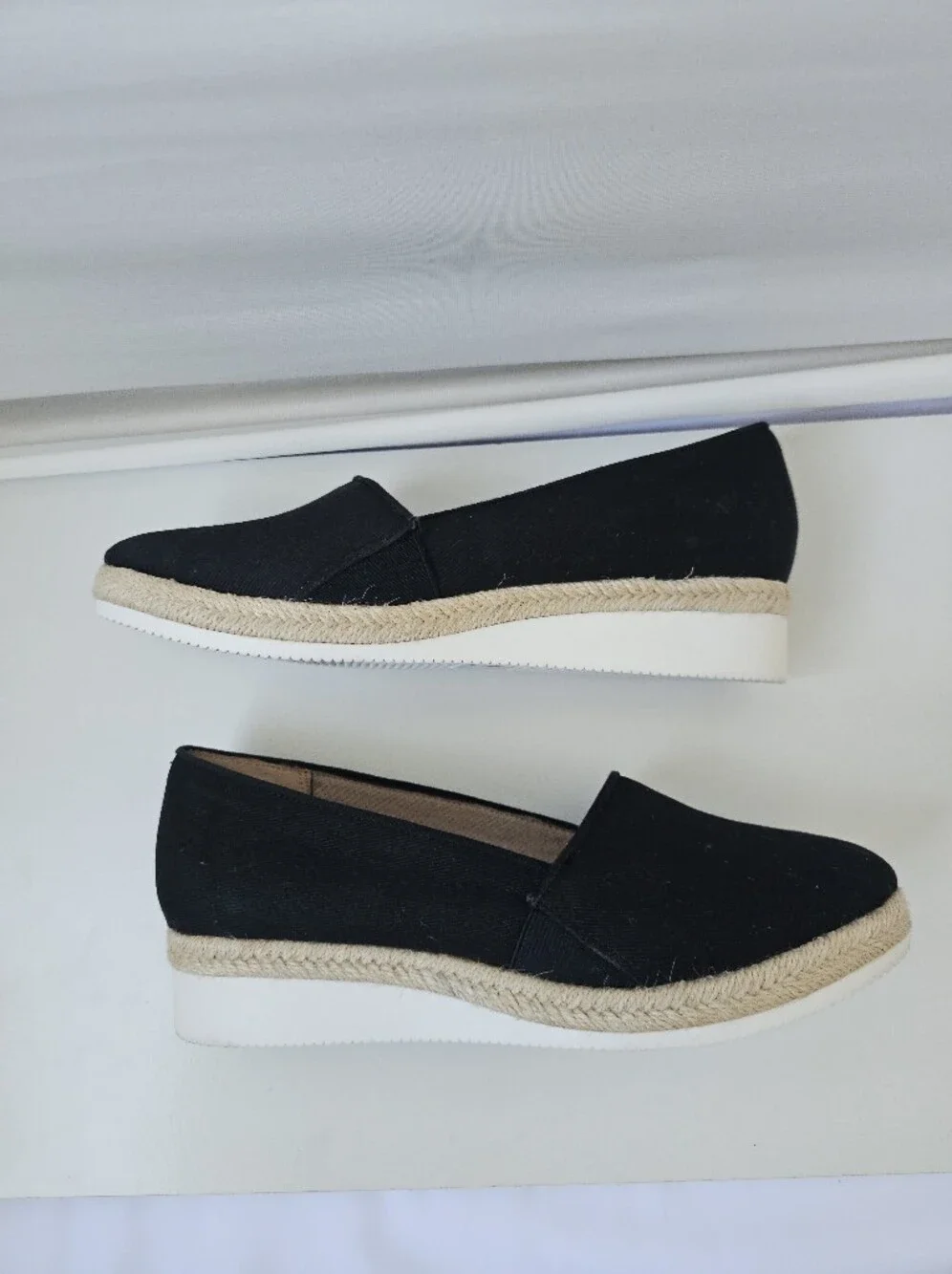 NWOT LifeStride Black Canvas Espadrille Platform Wedges - Size 8